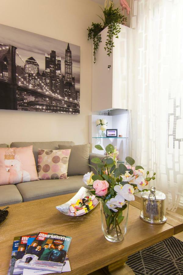 Sol Luxury Suites Madrid Exterior foto