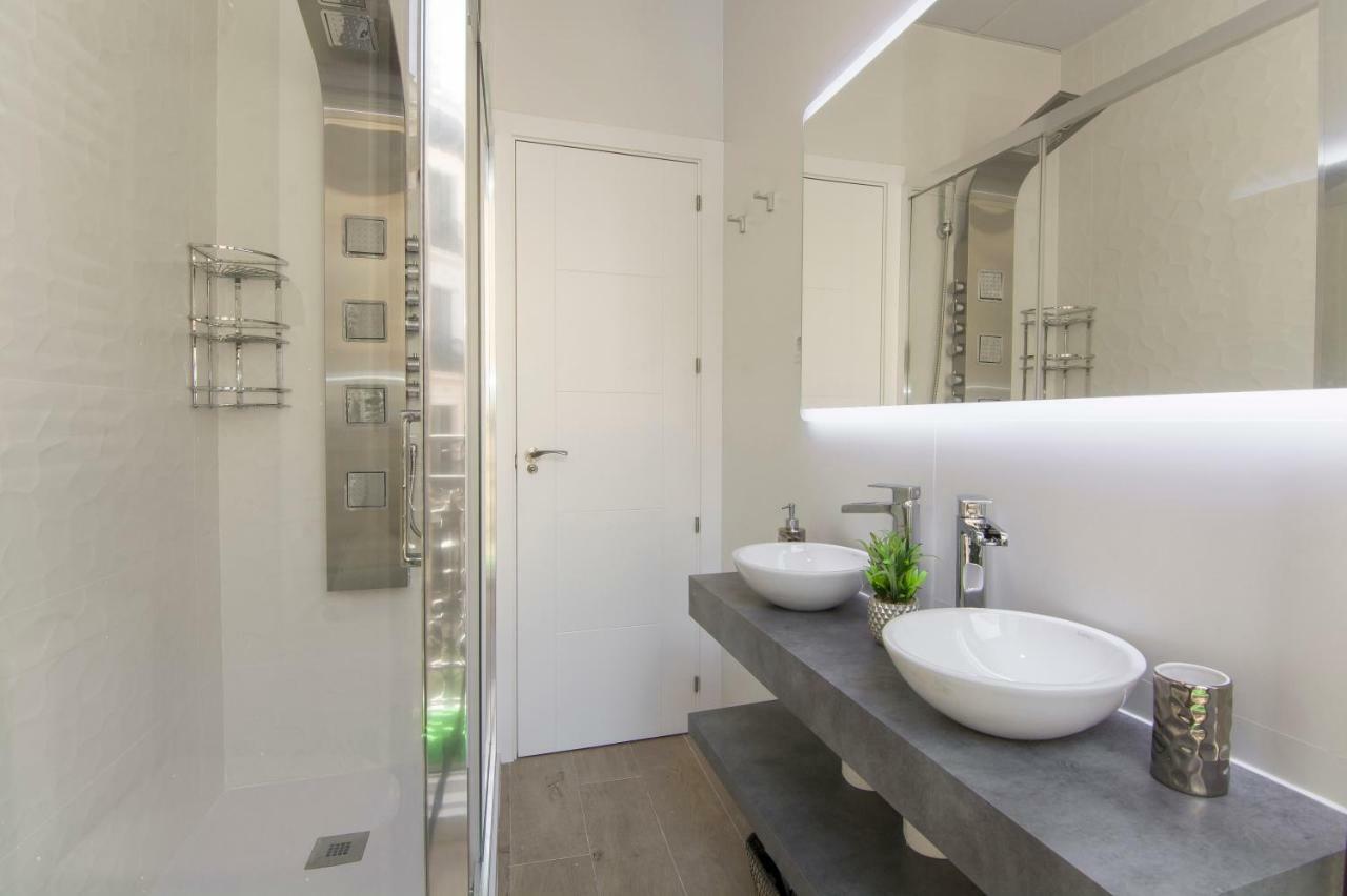 Sol Luxury Suites Madrid Exterior foto